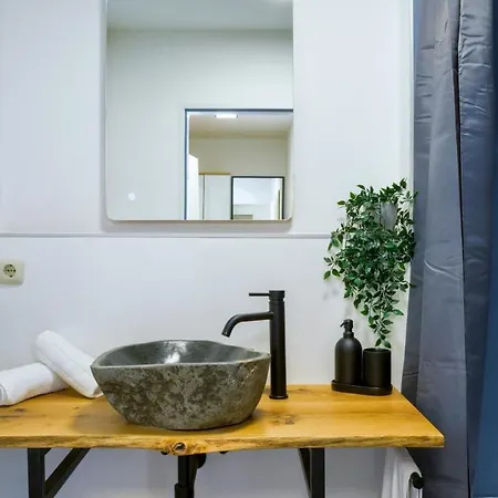 Ruhig, Zentral & Modern Im Herzen Ulms Appartement